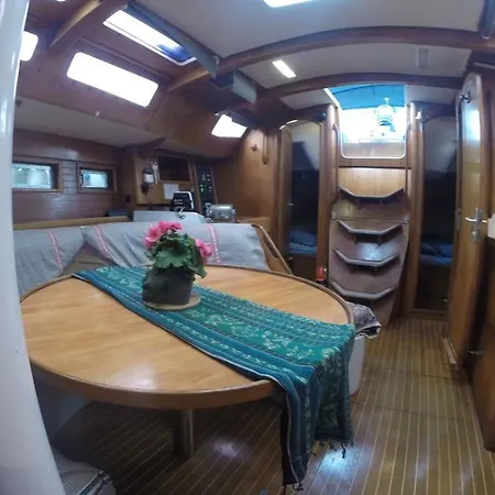 Original Sailboat Xperience